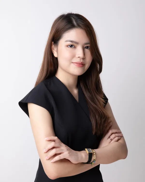 Thananya Sirichum, Lawyer